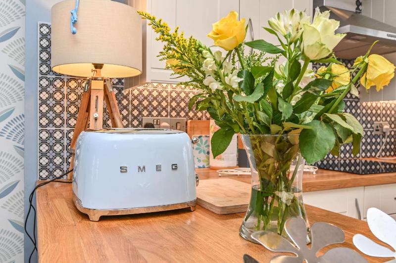 Lisburne Place - Luxury Three Bedroom Town House - image 32