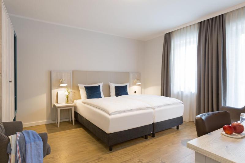 Standard Double Room with Balcony image 1