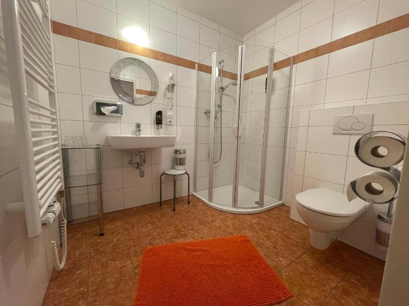 Superior Double Room image 3