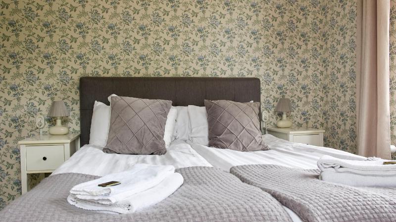 Double Room image 1