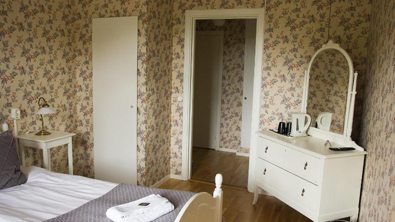 Double Room image 2