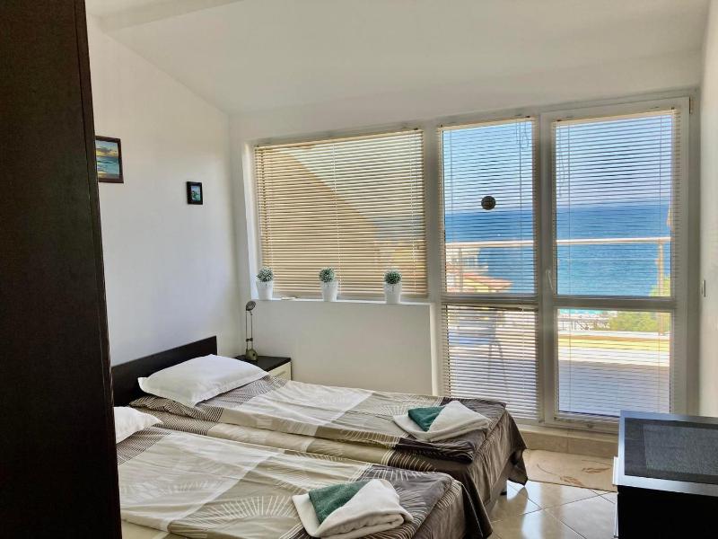 One-Bedroom Apartment (3 Adults) image 1