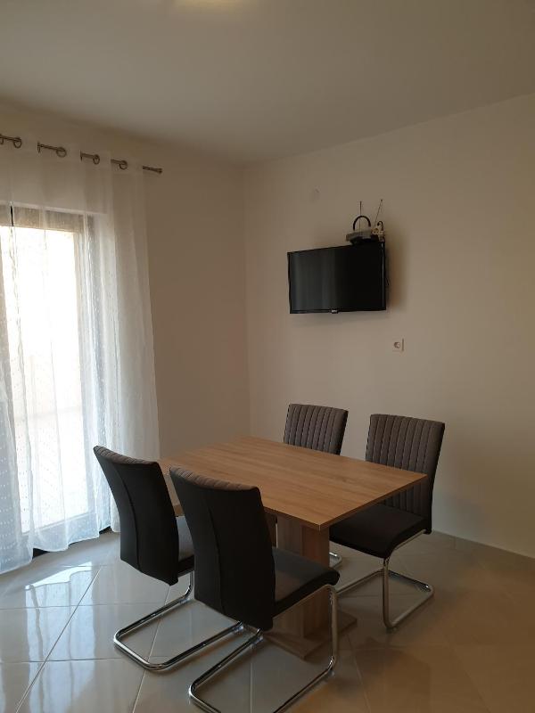One-Bedroom Apartment with Terrace image 2