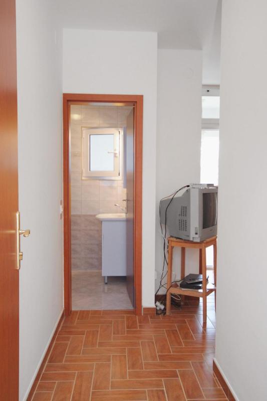 Zero-Bedroom Studio with Terrace and Sea View image 2