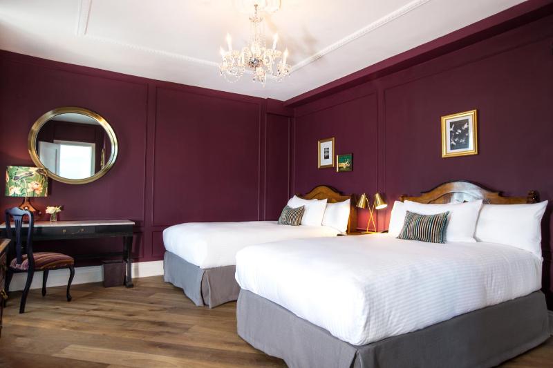 Classic Double Room with Two Double Beds image 4