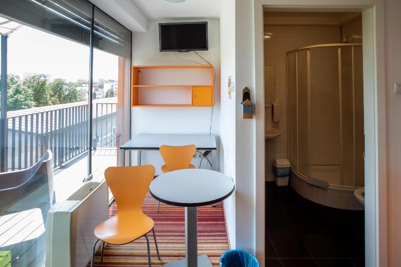 Studio with Balcony and Park View image 1