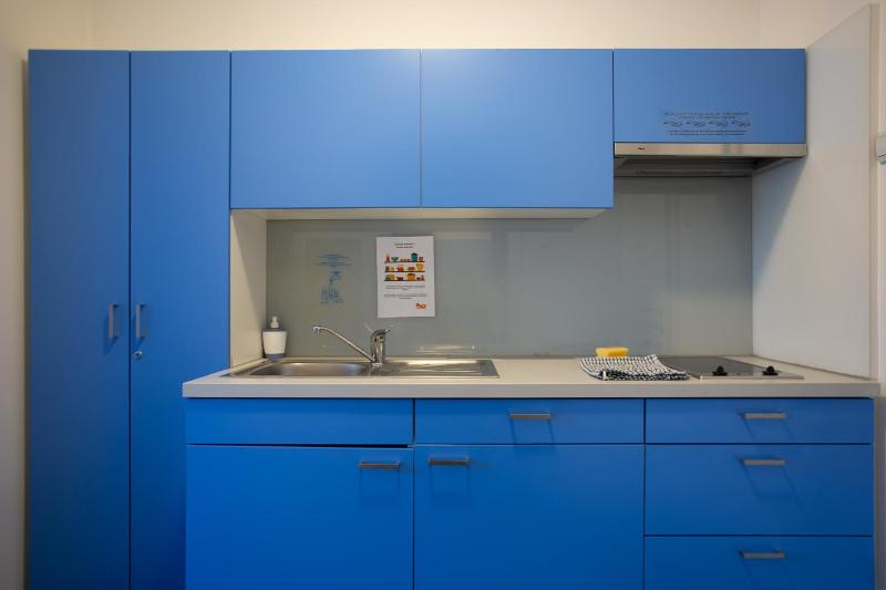 One-Bedroom Apartment image 2