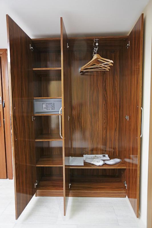 Deluxe Single Room image 4