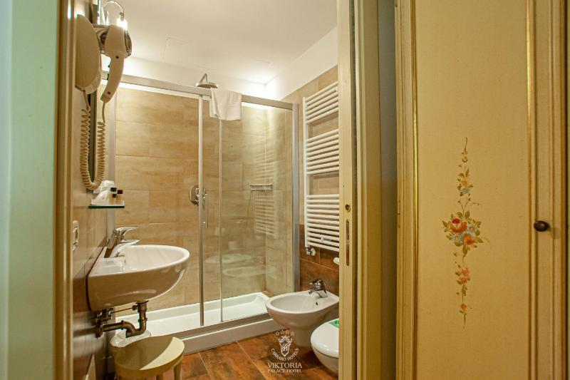 Double Room with Patio  image 4