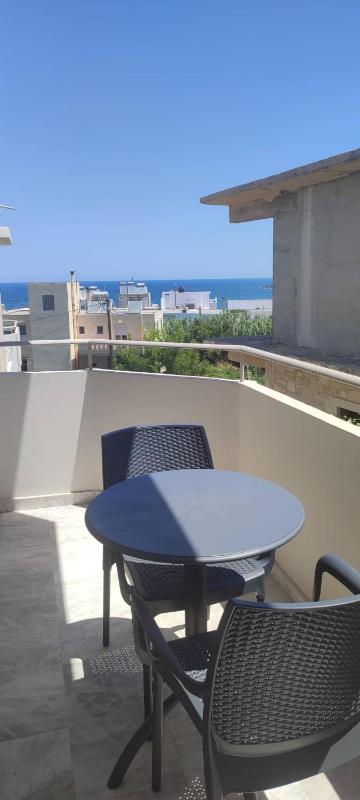 Studio with Sea View image 4