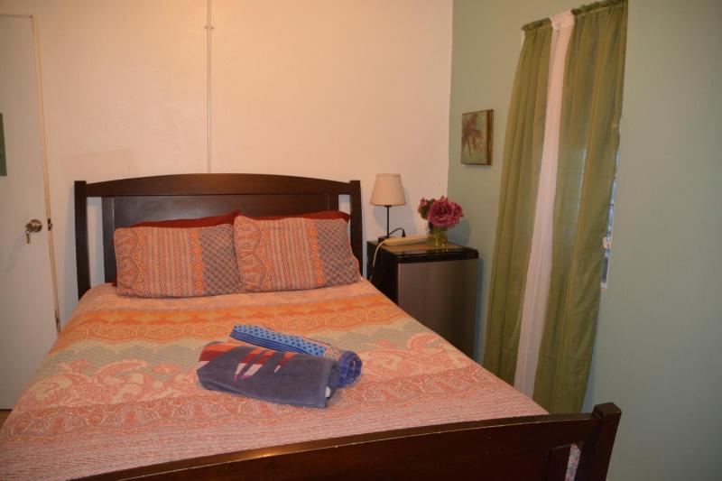 Queen Room image 3