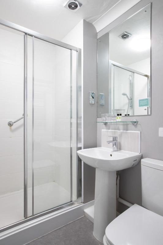 Superior Twin Room image 1