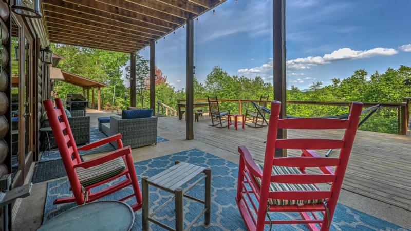 Endless Echo- Dog Friendly Close to Activities Party Porch! - image 32