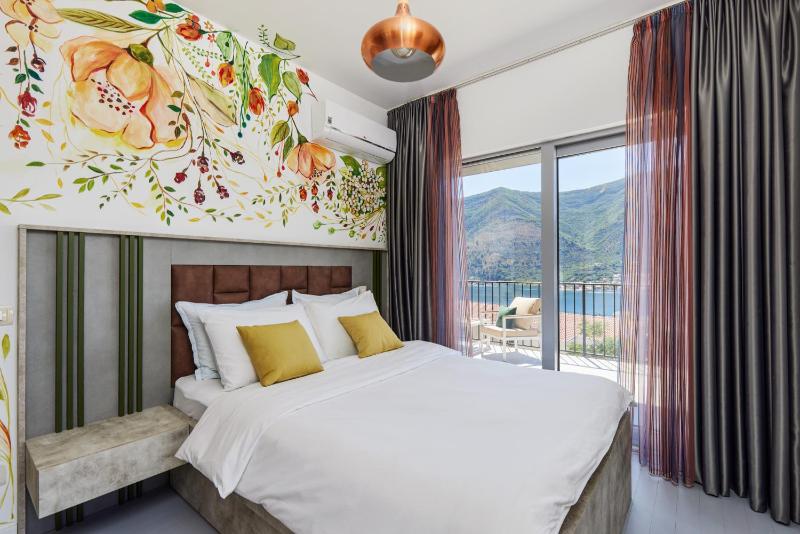 Apartment 3 With Amazing Sea View - image 8