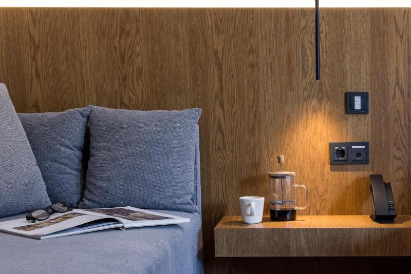 Superior Suite with Mountain View image 2