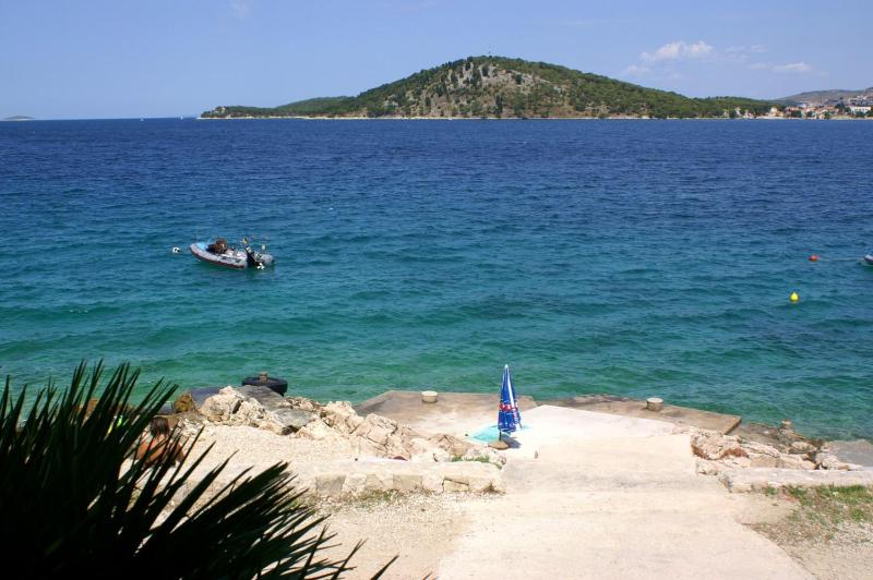 Apartments by the sea Razanj Rogoznica - 17559 - image 17