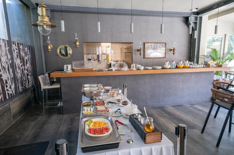 Makris Yialos Apartments - image 17
