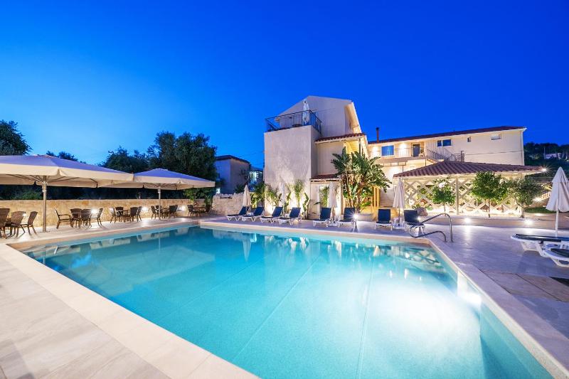Makris Yialos Apartments - image 7