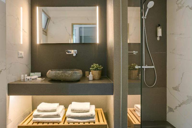 Standard Apartment image 4