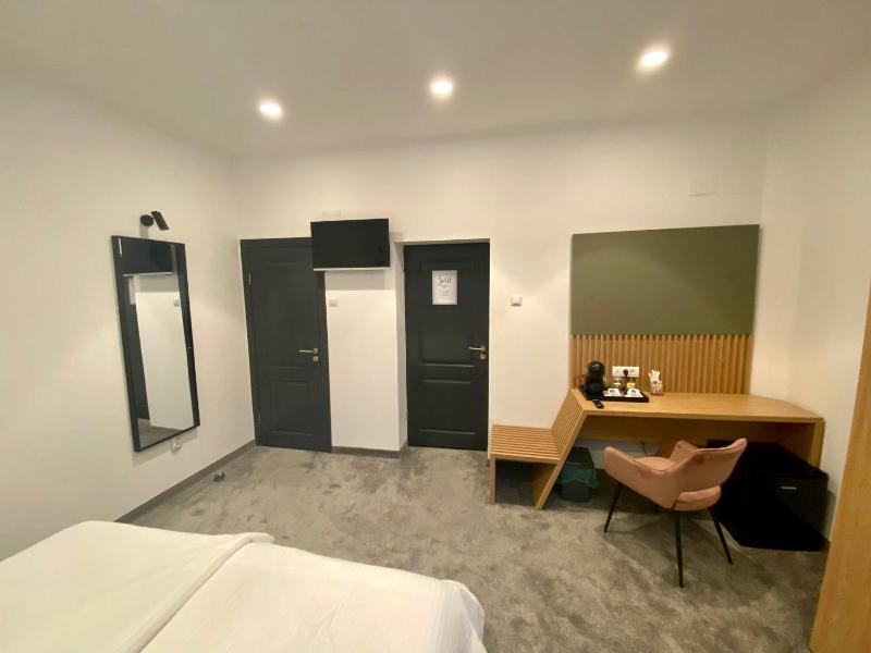 Victoria Rooms - image 21