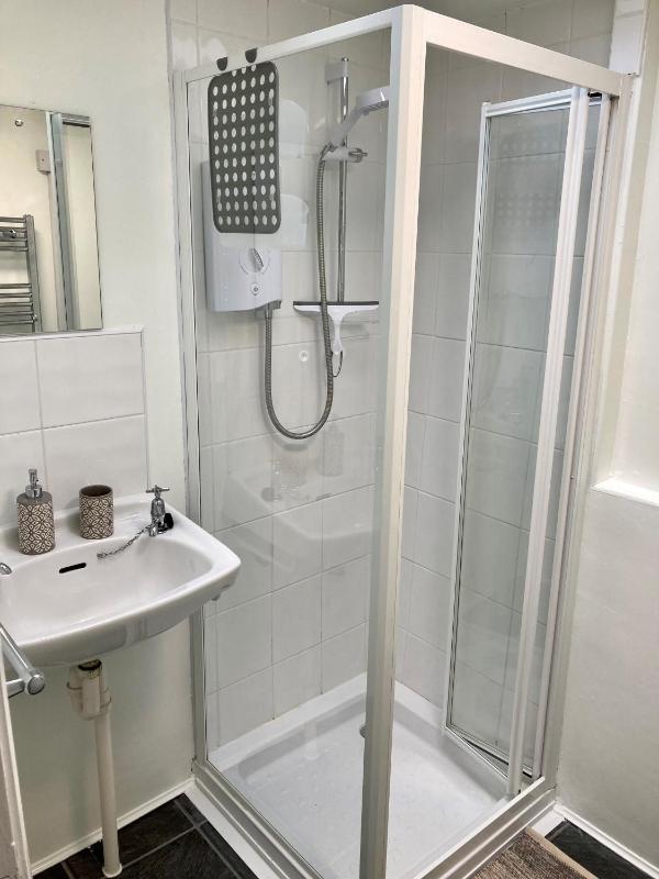 Briscoe Lodge Self Catering Apartments - image 3