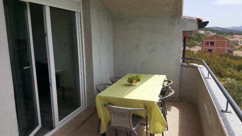 Two-Bedroom Apartment with Terrace and Sea View image 3