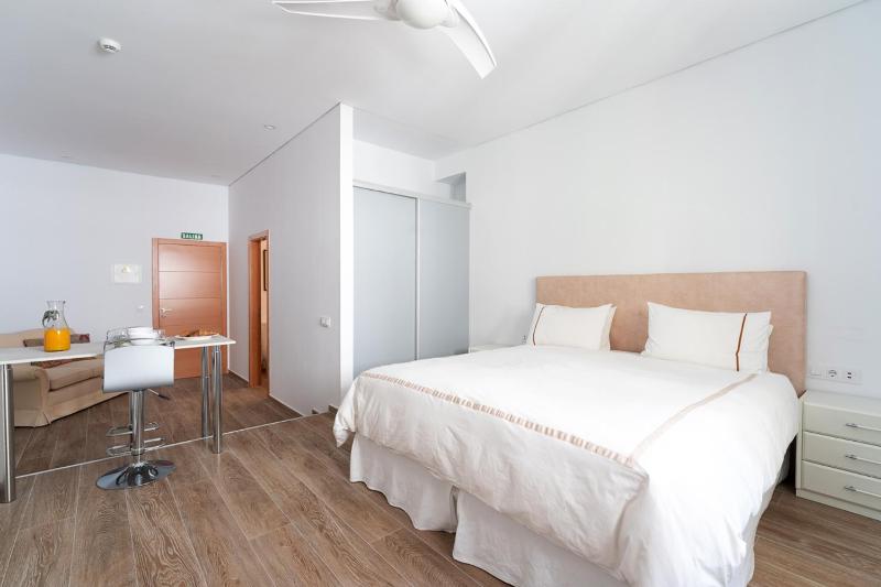 Estudio 2 PAX by costablancarent - image 1