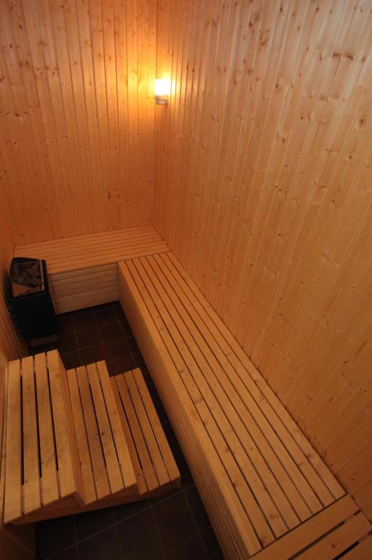 Five-Bedroom Apartment (10 Adults) image 2