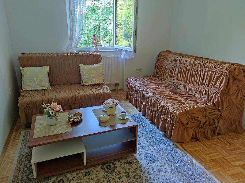 Apartment Centar - image 10