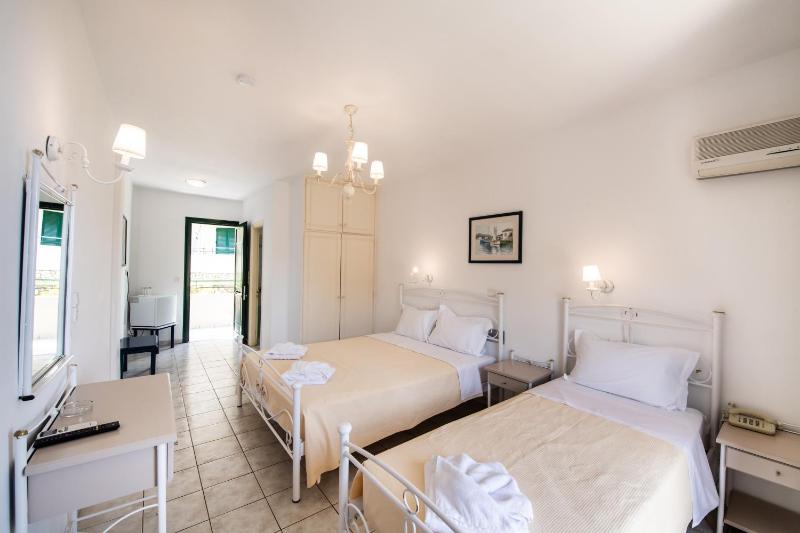 Standard  Room image 3