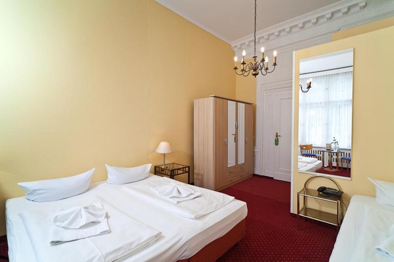 Triple Room (3 Adults) image 2
