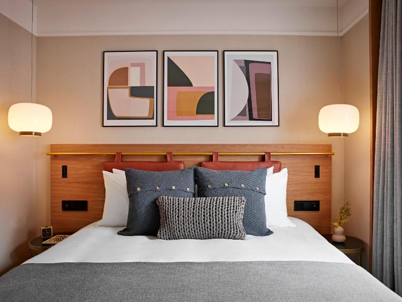 Essential Room  image 4