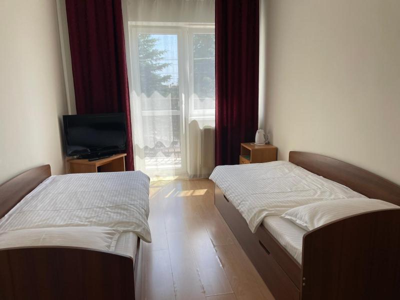 Budget Twin Room image 1