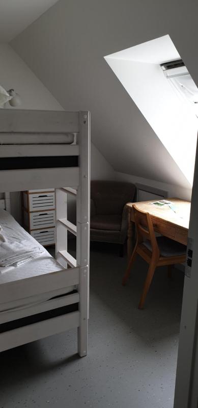 Twin Room with Shared Bathroom image 4