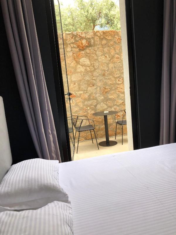 Double Room with Mountain View image 2