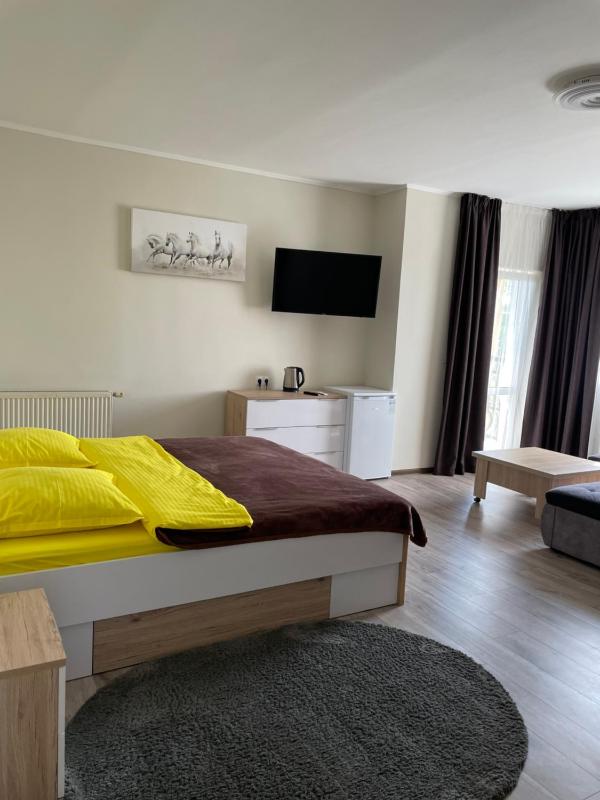 Suite with Balcony image 1