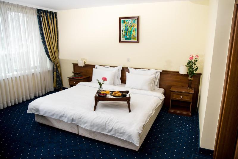 Single Room image 4