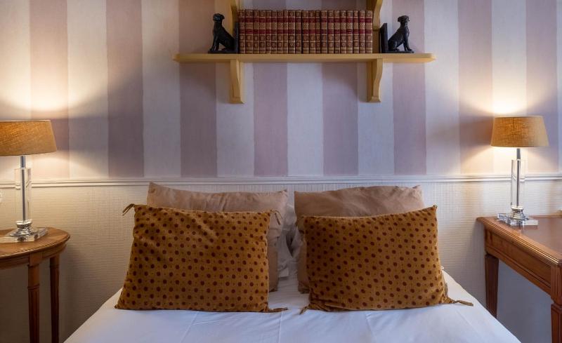 Standard Double Room image 1