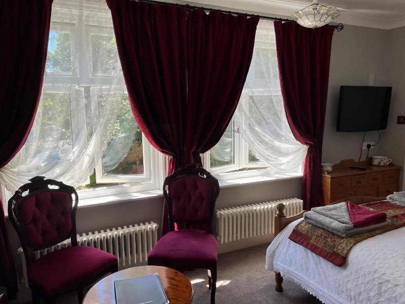 Superior King Room image 2