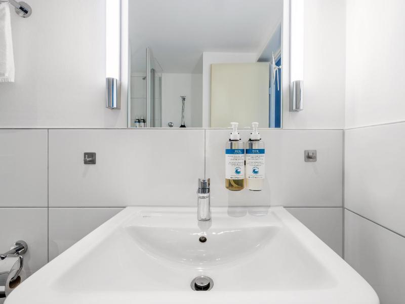 Medium Studio with Kitchenette and Balcony image 2