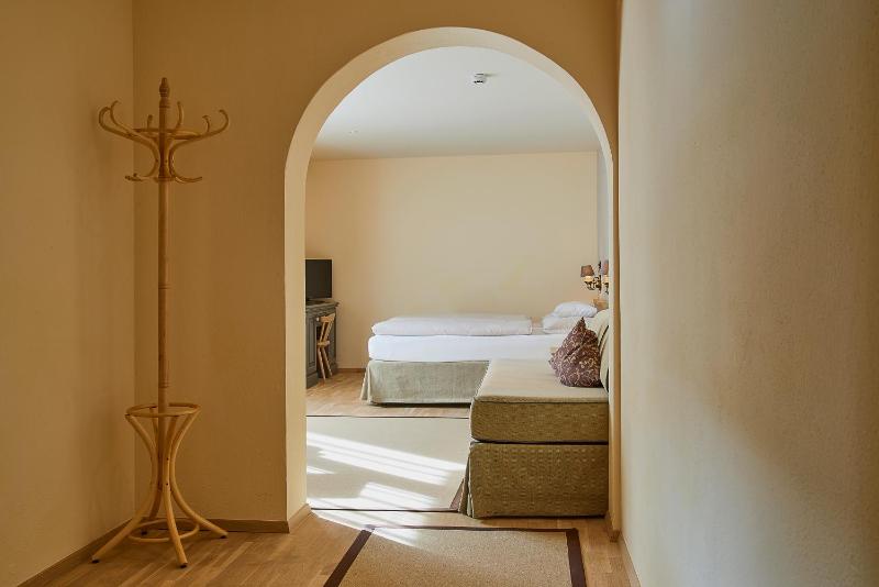 Quadruple Room image 1