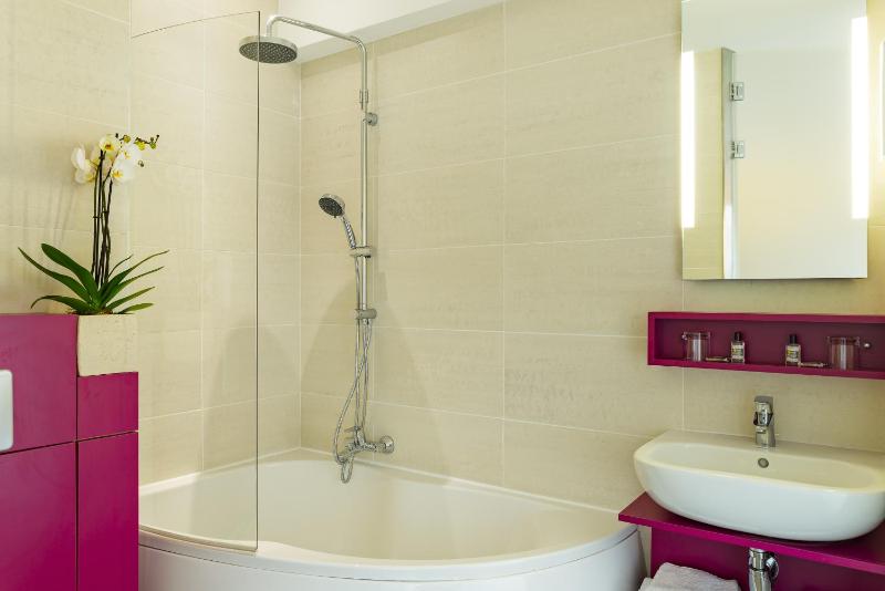 Hotel Le Pere Leon - image 22