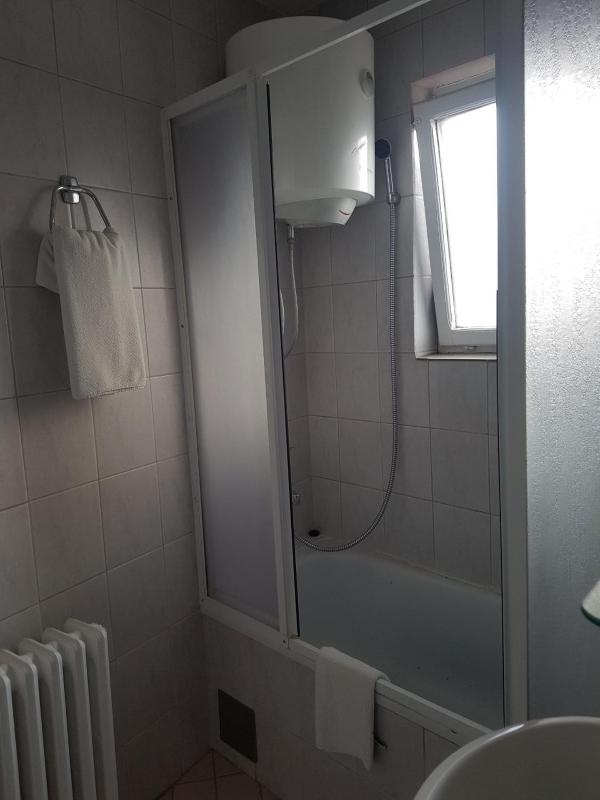 Ada Apartments - image 4