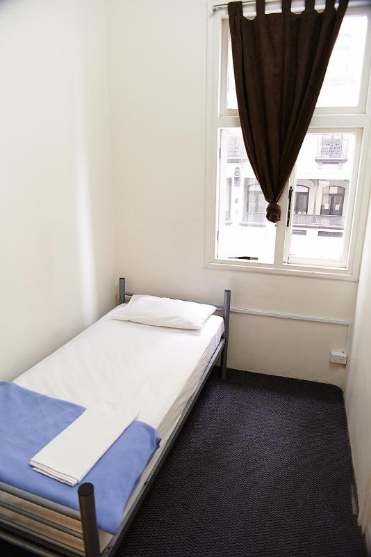 Single Room with Shared Bathroom image 1