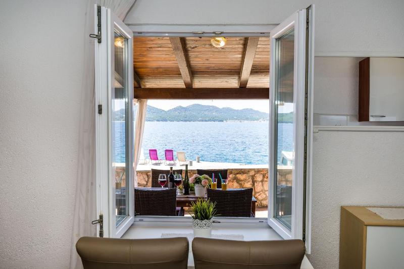 Studio with Terrace and Sea View image 4