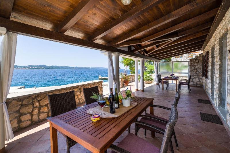 Studio with Terrace and Sea View image 3