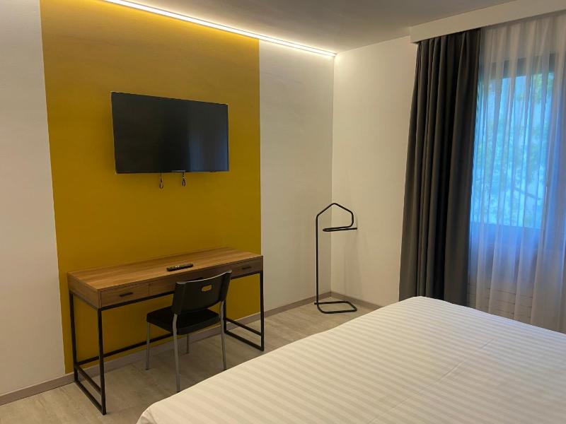 Superior Apartment image 3