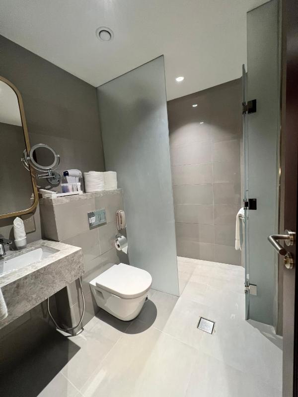 Executive Studio image 4