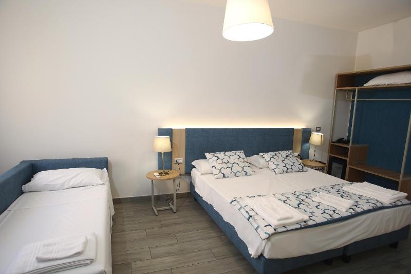 Triple Room image 1