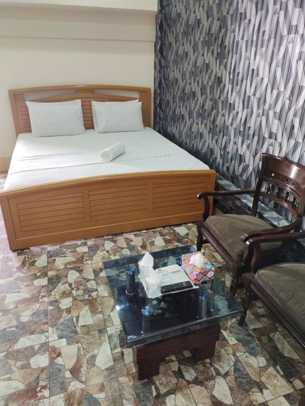 Double Room with Terrace image 4